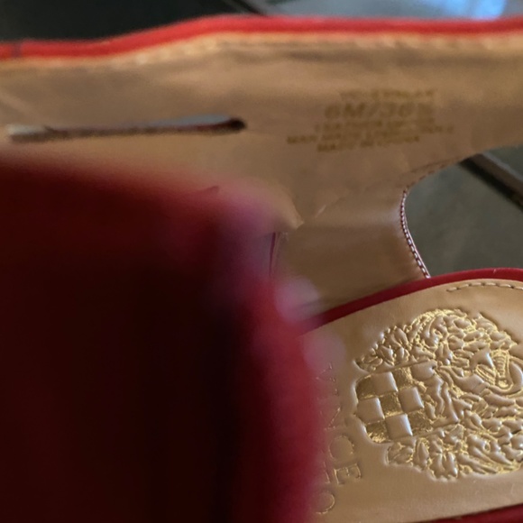 Vince Camuto - Picture 9 of 14